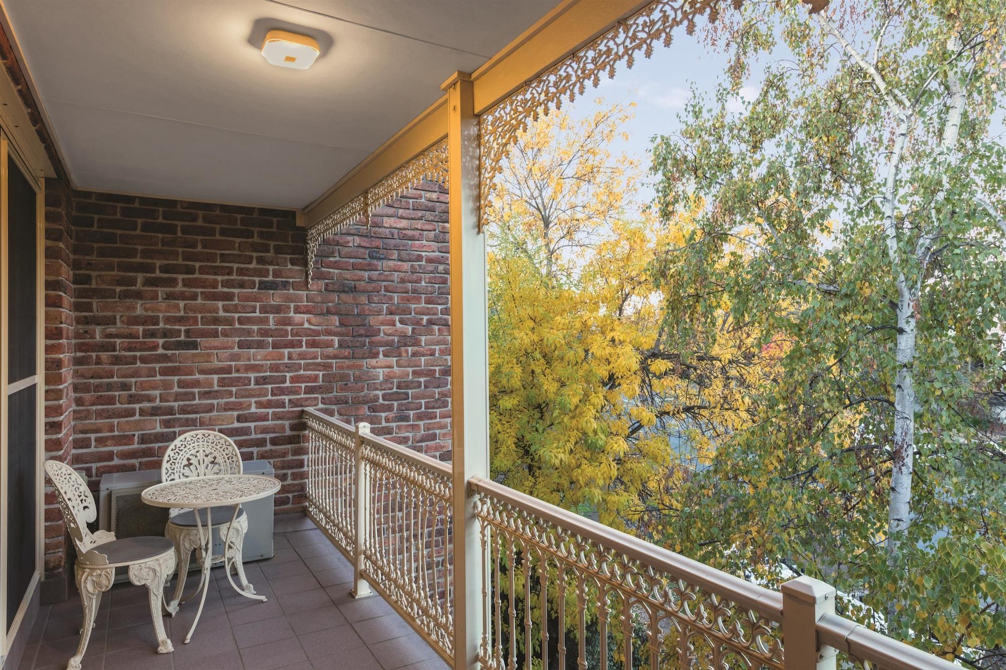 Adina Serviced Apartments Canberra Kingston מראה חיצוני תמונה