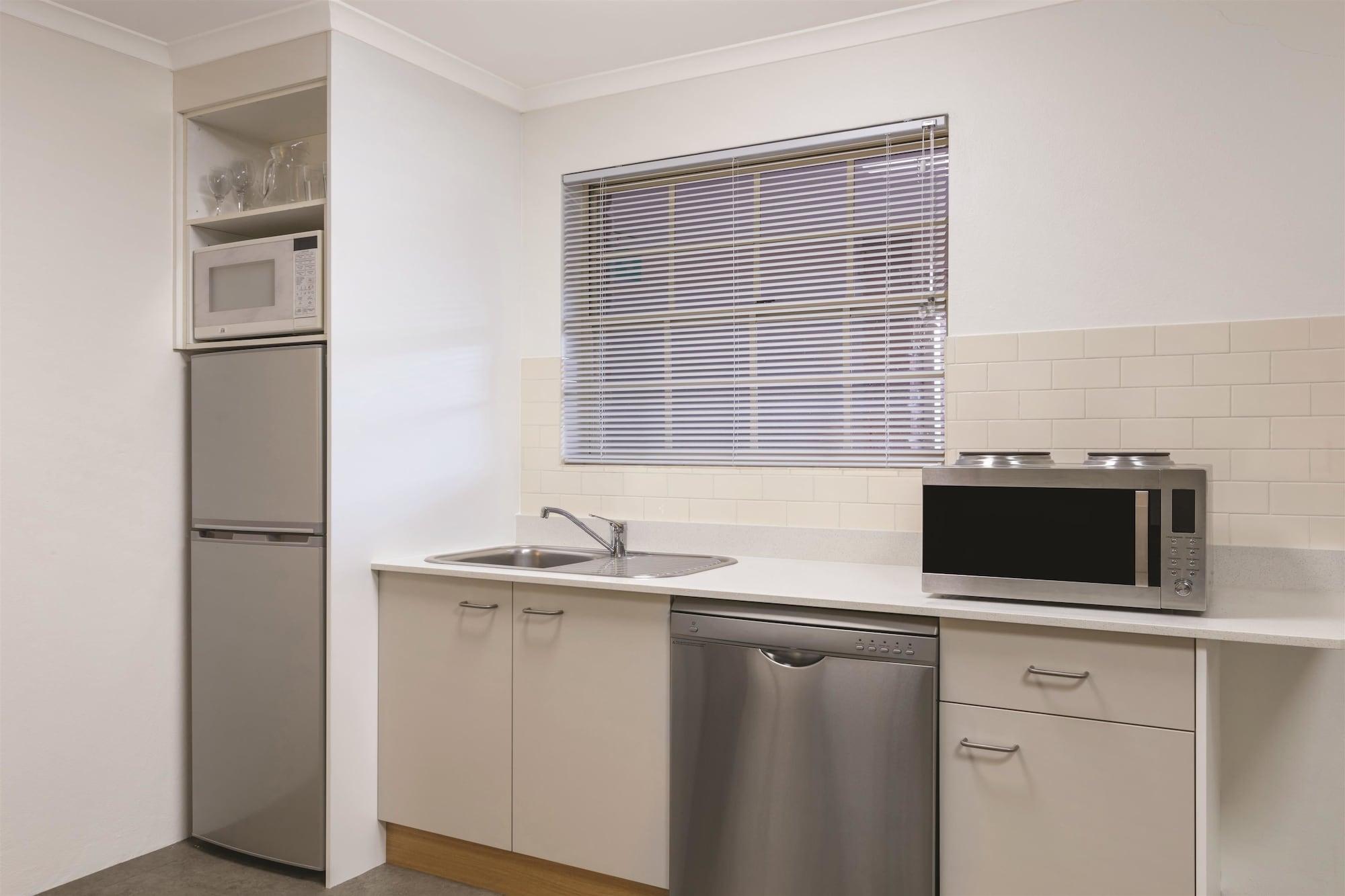 Adina Serviced Apartments Canberra Kingston מראה חיצוני תמונה