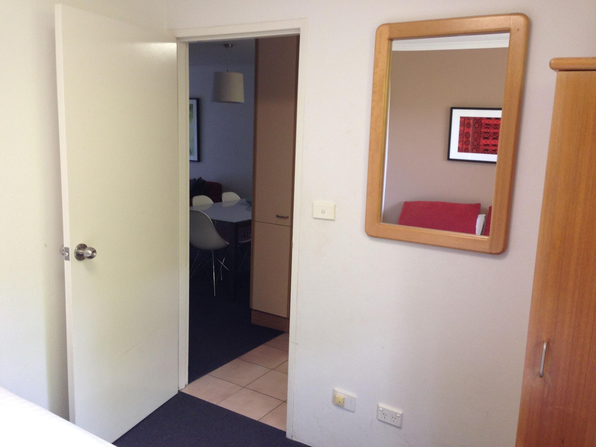 Adina Serviced Apartments Canberra Kingston מראה חיצוני תמונה
