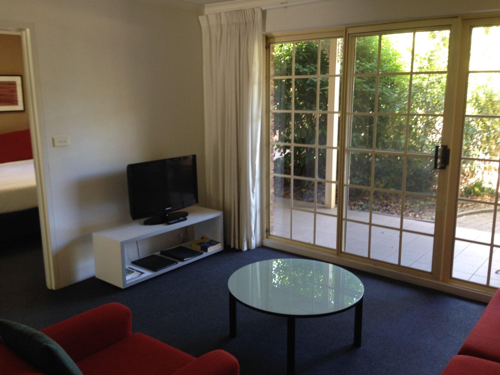 Adina Serviced Apartments Canberra Kingston מראה חיצוני תמונה
