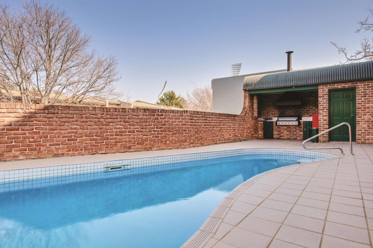Adina Serviced Apartments Canberra Kingston מראה חיצוני תמונה