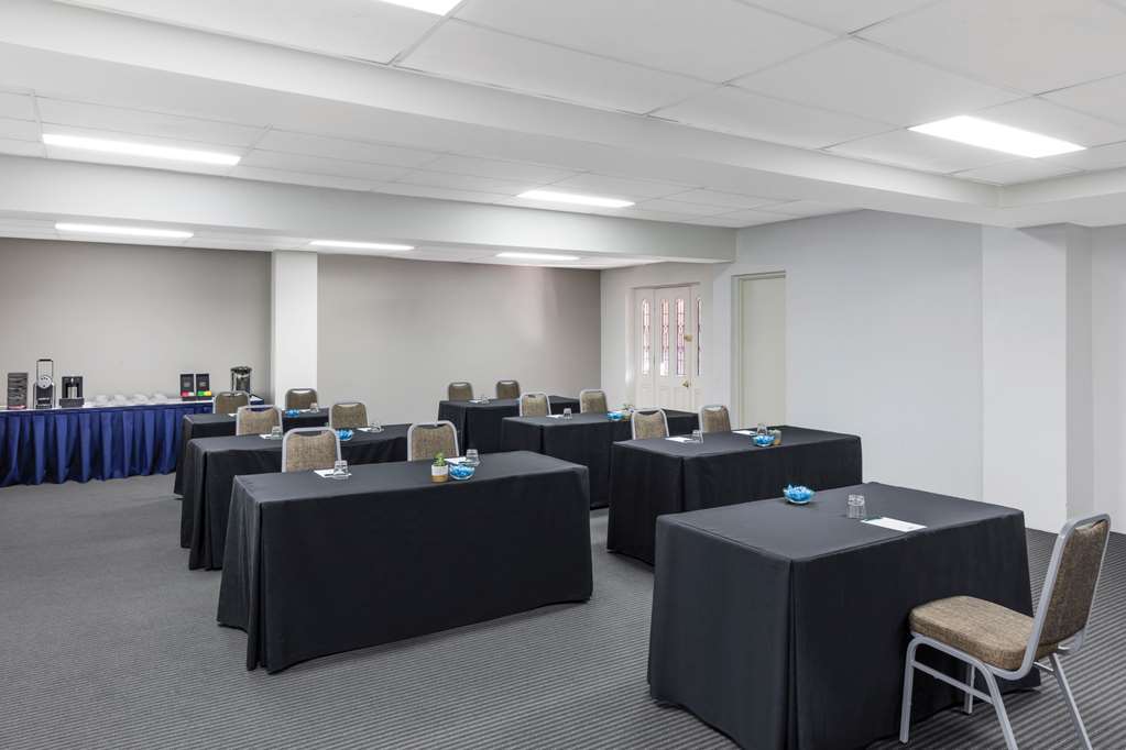 Adina Serviced Apartments Canberra Kingston מראה חיצוני תמונה