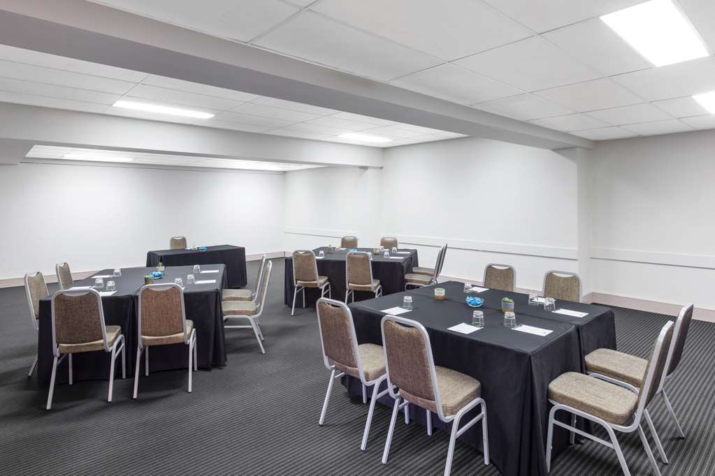 Adina Serviced Apartments Canberra Kingston מתקנים תמונה